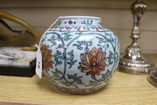 A 19th century Chinese famille verte jar height 14cm